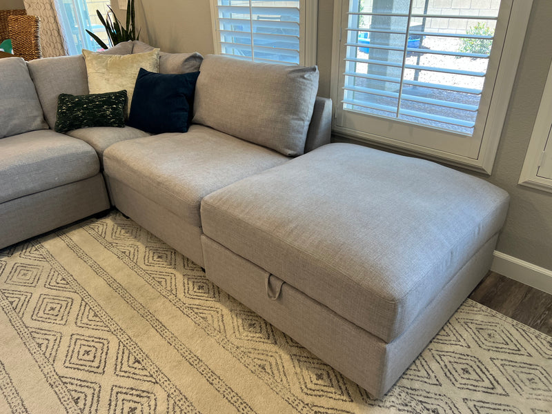 Display Model - Cambria Modular Sectional in Light Grey